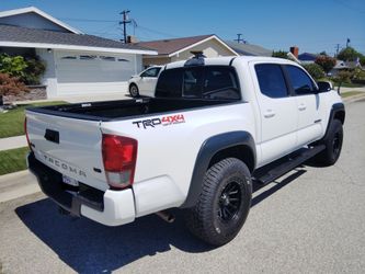 2020 TACOMA TRD OFF ROAD TITULO LIMPIO COLOR BLANCO CON 52K MILLAS