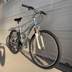 Schwinn Al Comp Mountain Hybrid Bike - Medium