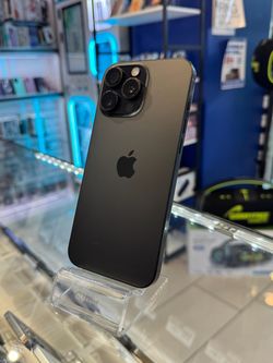 iPhone 16 Pro Max 256GB Unlocked Pre-owned