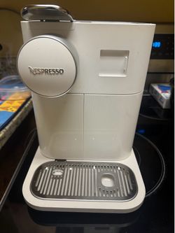 Nespresso delonghi espresso maker