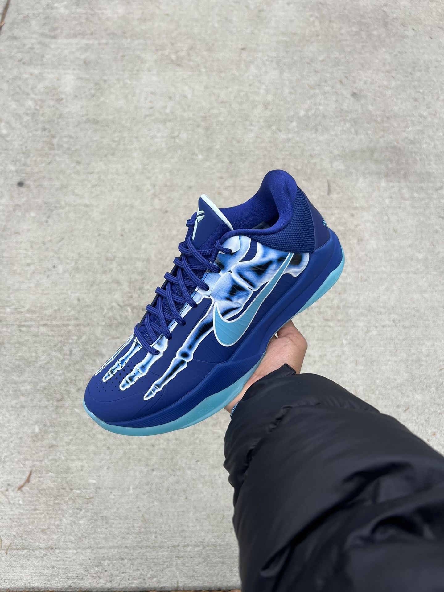 Kobe 5 “X-Ray” - Multiple Sizes