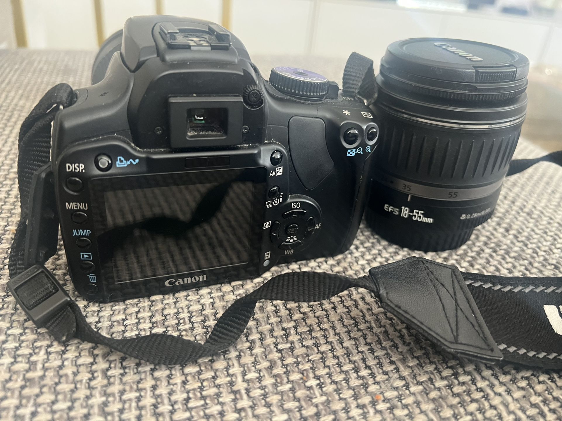 Canon EOS rebel xti W/canon lens 75-300 & 18-55