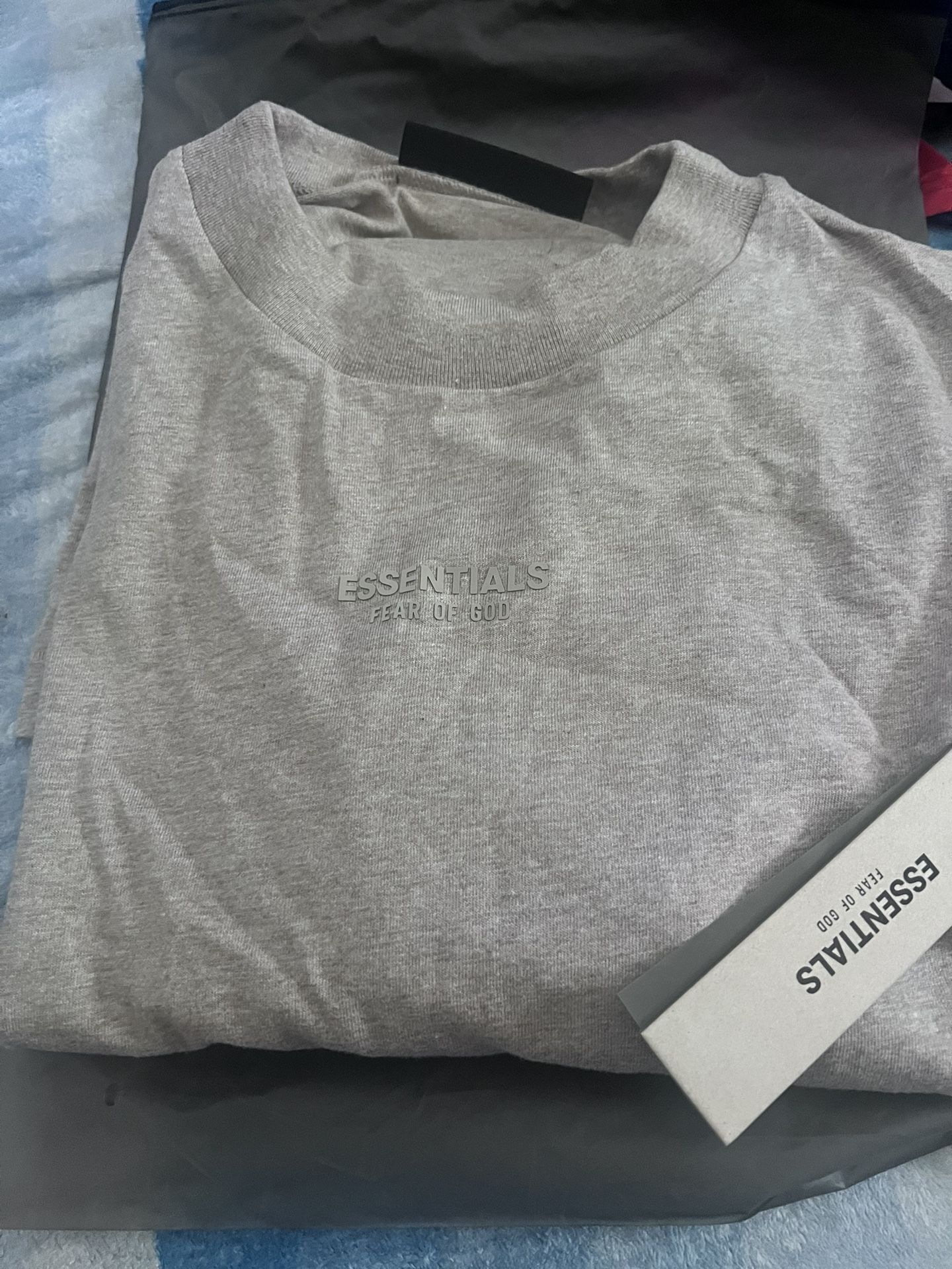 Brand new Essential Fear Of God Tshirt Size Large