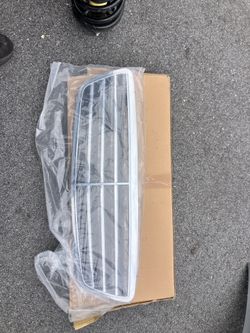 2001-06 Mercedes-Benz C Class Grille