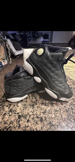 Blk /lil Pink Jordans Size 2y