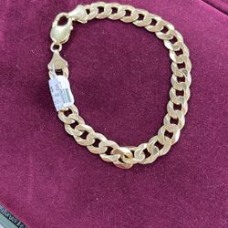 14K Gold Cuban Bracelet Length 8 : 33.1 Grams 