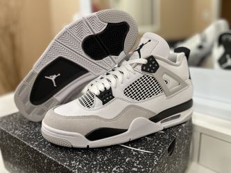 Air Jordan Retro 4 Military Black Size 10 Brand New