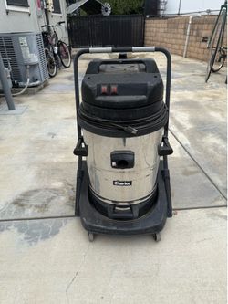 Wet / Dry Vacuum - 20 Gallon