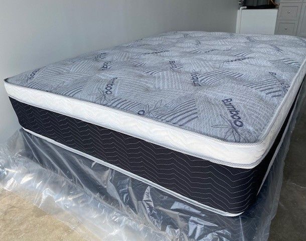 Queen Euro Bamboo Pillow Top!!