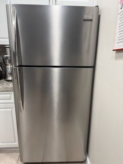 Frigidaire Fridge