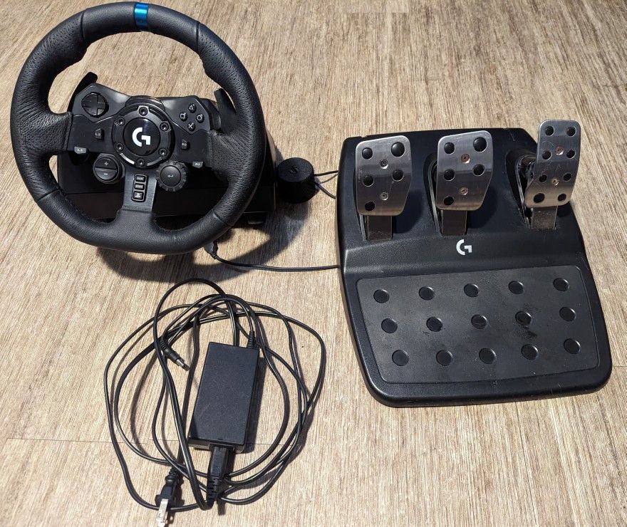 Gaming Steering Wheel Logitech: G923. For PC, PS4 & PS5