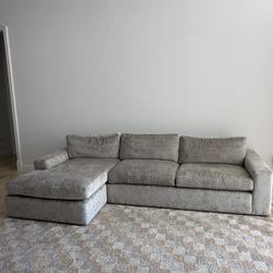 Like New Gray Sectional With Chaise