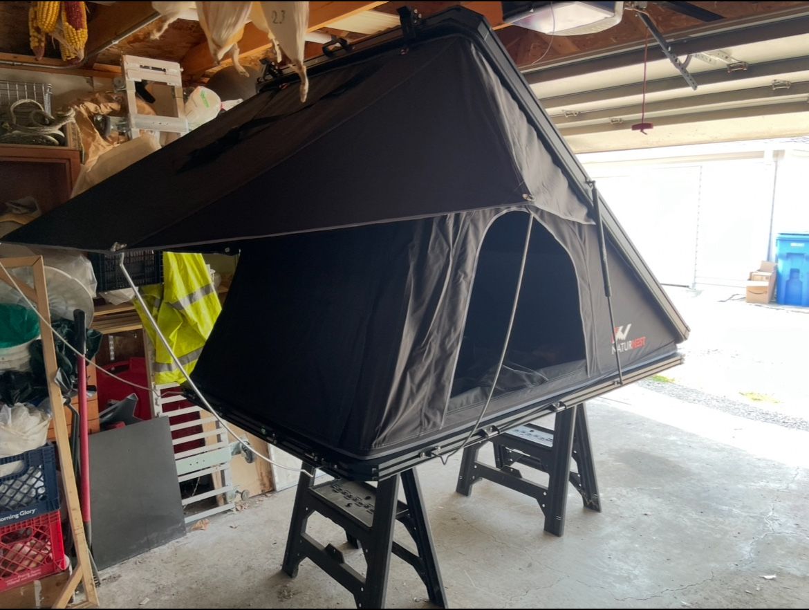 NatureNest Roof Top Tent
