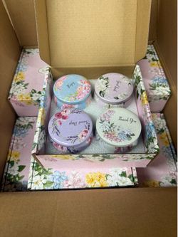 Caja con envases para velas