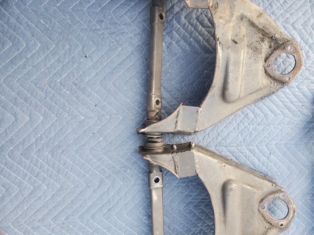 65-70 ,upper A ARMS EXTENDED FOR LOWRIDER GD CONDITION SEE PICTURE