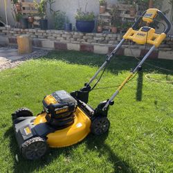 Dewalt 2x20 Self Drive Electric Lawn Mower (2) Batteries & Charger Included 