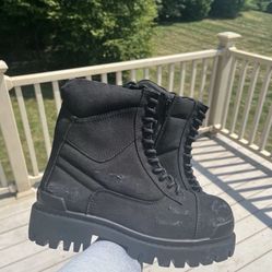Balenciaga Striker Boots Black 