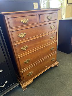 Stickley Dresser Chest of Drawers 