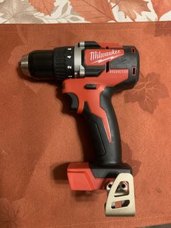 Milwaukee M18 Brushless Drill/Driver