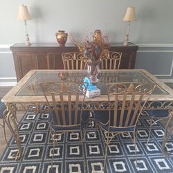 Dining Table & 6 Chairs