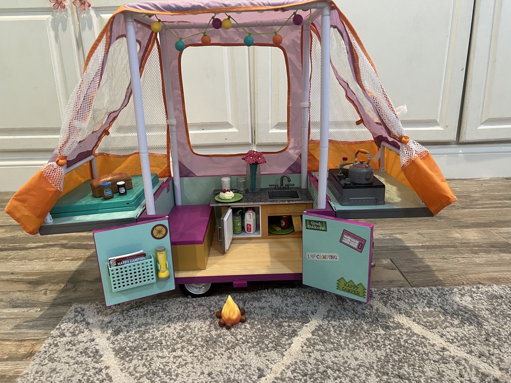 American Girl Doll CAMPER pop up ADVENTURE Camper Car trailer PLAYSET - retired