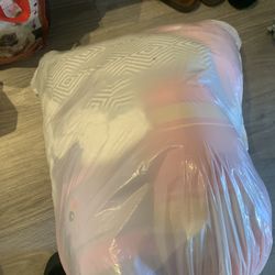 Free Stuffed Animals & Blankets