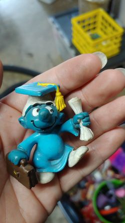 Graduation Smurf figurine Peyo