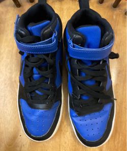 Nike kids good condition size 7Y