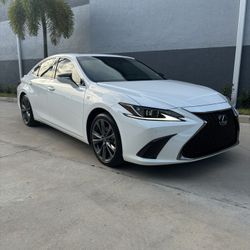 2021 LEXUS ES350