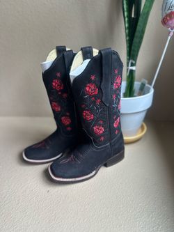 Girls boots