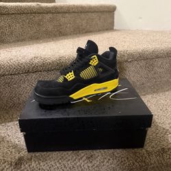 Jordan 4 Retro Size 8M
