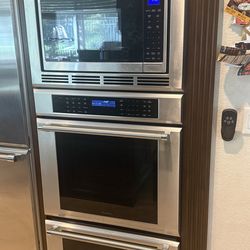 Thermador Triple combo oven