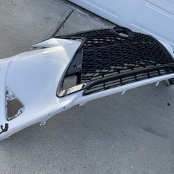 2016 Lexus RC350 Bumper Grill Used Oem 