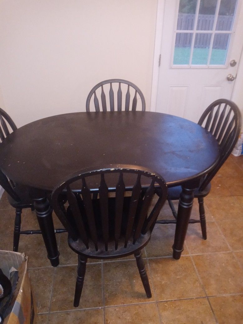 Kitchen Table And Chairs