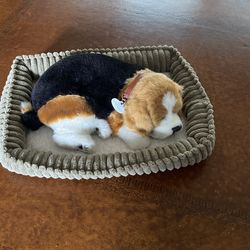 Perfect pet Toy Sleeps And Breathes With Battery Installed