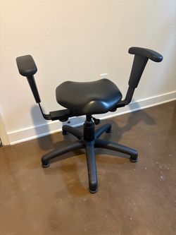 Chiropractic Therapeutic Wobble Chair with Armrests
