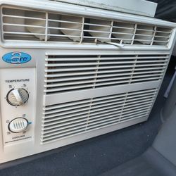 Perfect Aire Air Conditioner 