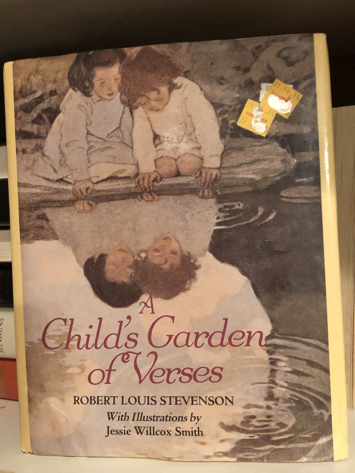 A Child’s Garden of verses book by Robert Louis Stevenson vintage hardcover book 1985