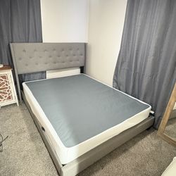Base Para Cama Y Cabecera En Color Gris.  bed Frame And  Headboard in grey, 