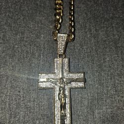 Gold Plated Chain and Pendant 