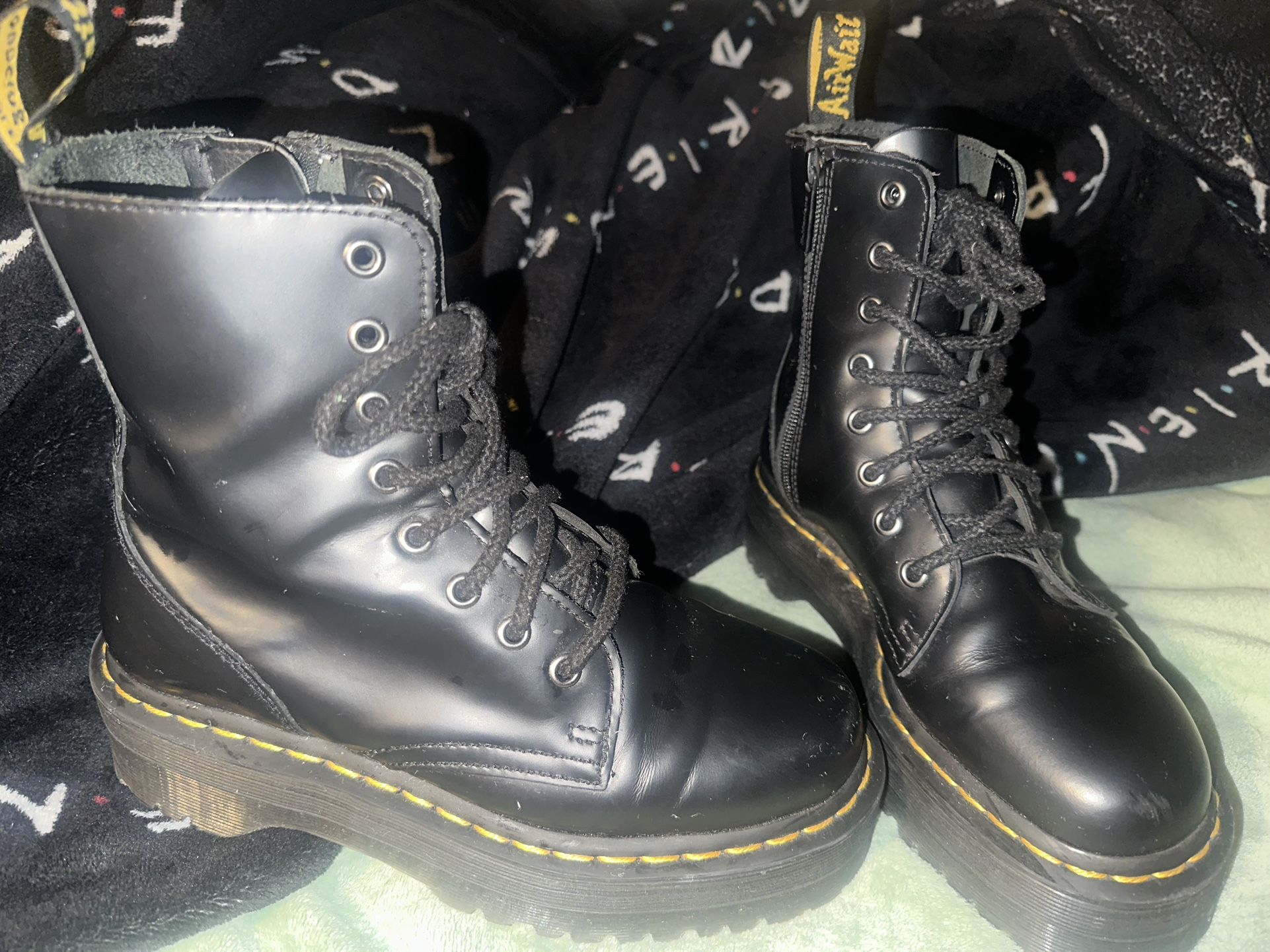 Dr Martens Platform Jadon Boots
