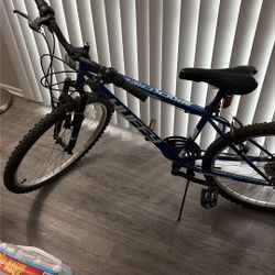Huffy Rock Creek Mountain Bike – Used