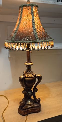 Desk lamp