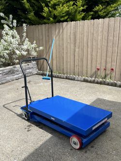 Lift blue