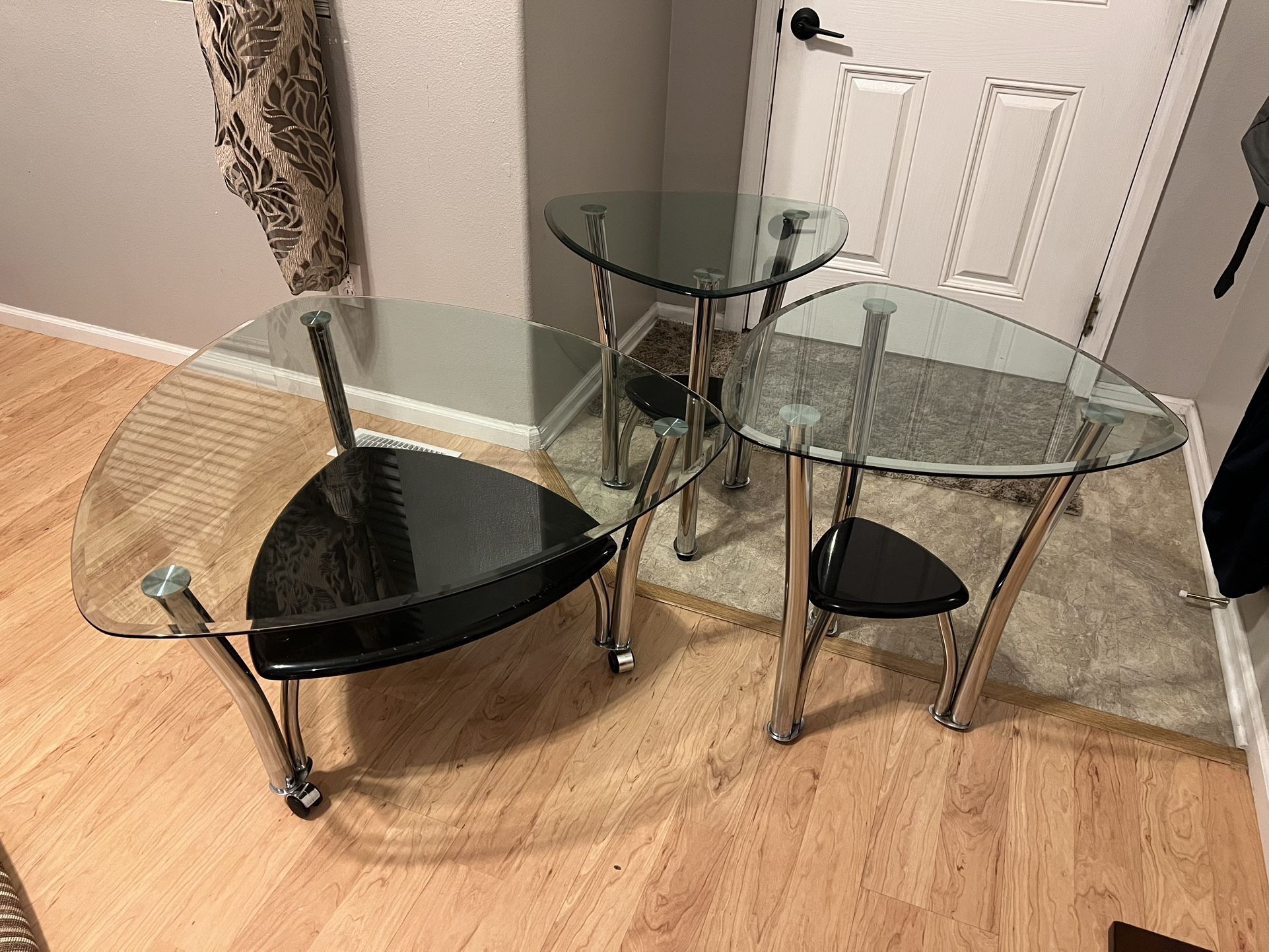 Dinning Glass Table With 6 Chairs And 1 Coffe Table And 2 Side Tables