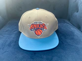 New York Knicks fitted cap Grey/ Blue/ Orange size 71/8