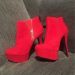 Red Heels Size 9