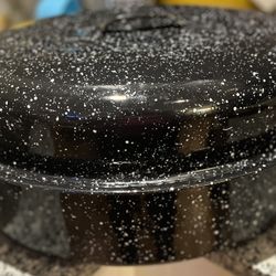 Large Roasting Pan with Lid Black and White Speckled