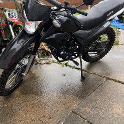 Dirt Bike 250 Cc