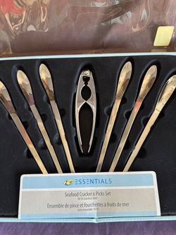 Seafood Cracker & Picks Set